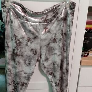 No Boundaries Metallic Leggings